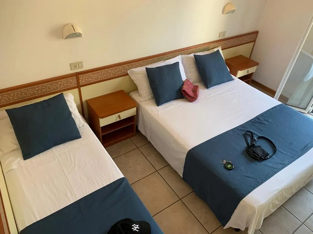 Hotel B&B Des Bains Milano Marittima 3*,