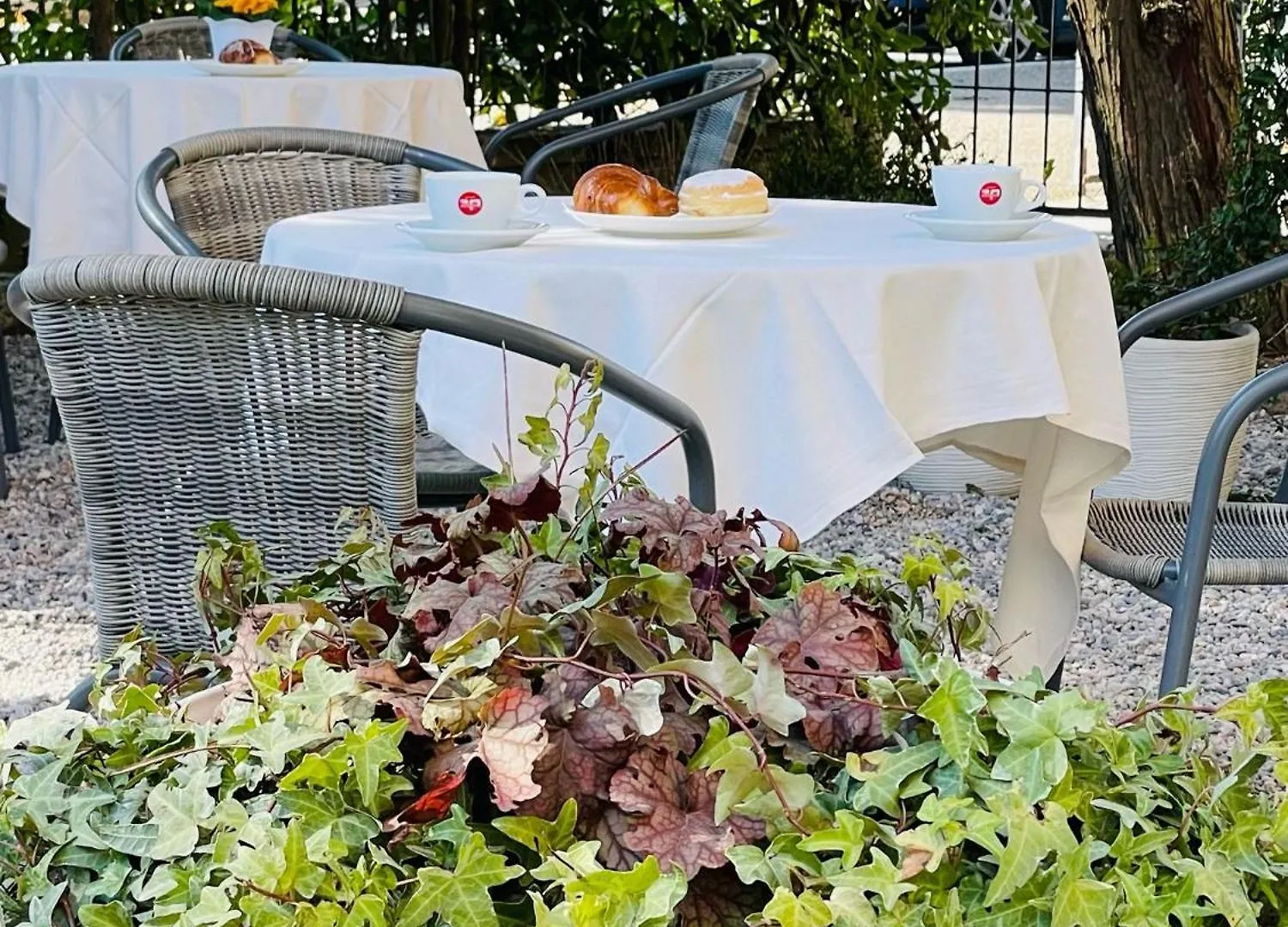 Hotel B&B Des Bains ミラノ・マリッティマ