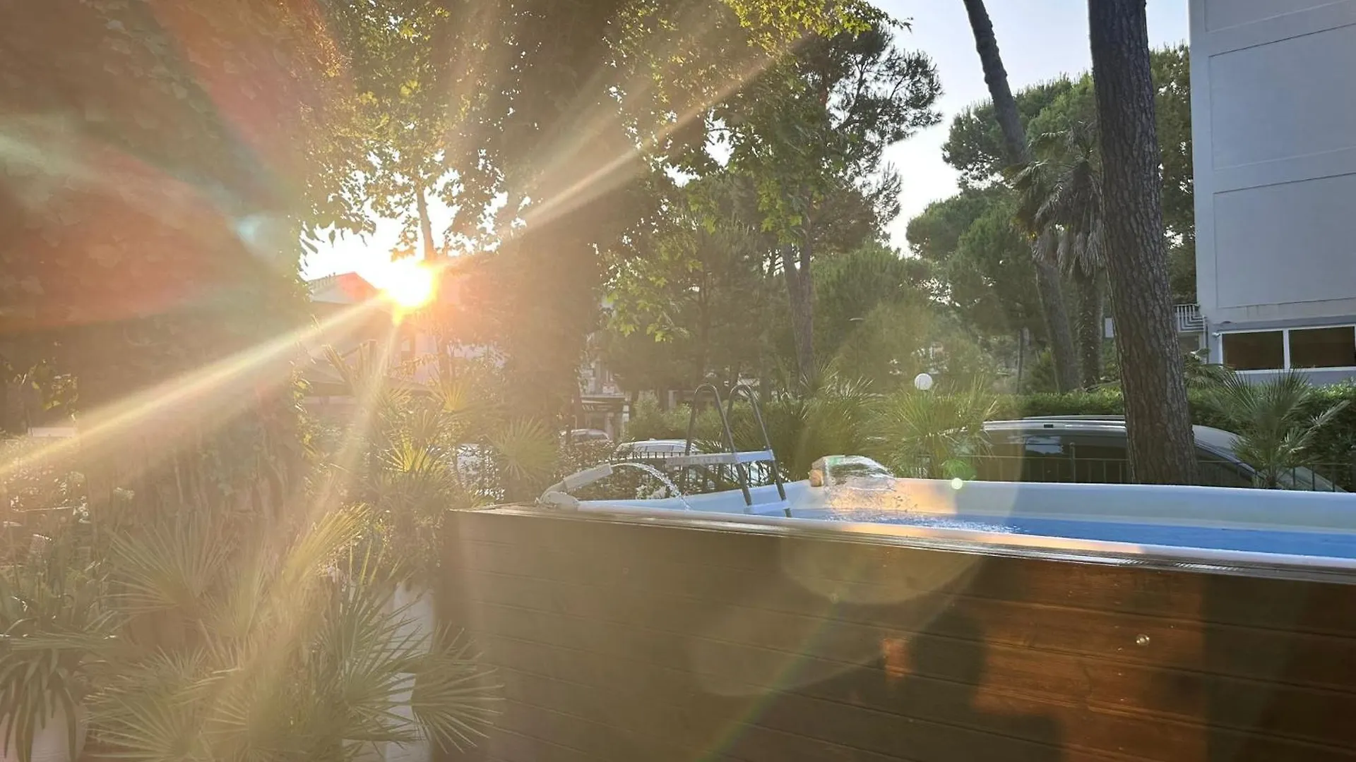 Hotel B&B Des Bains ミラノ・マリッティマ